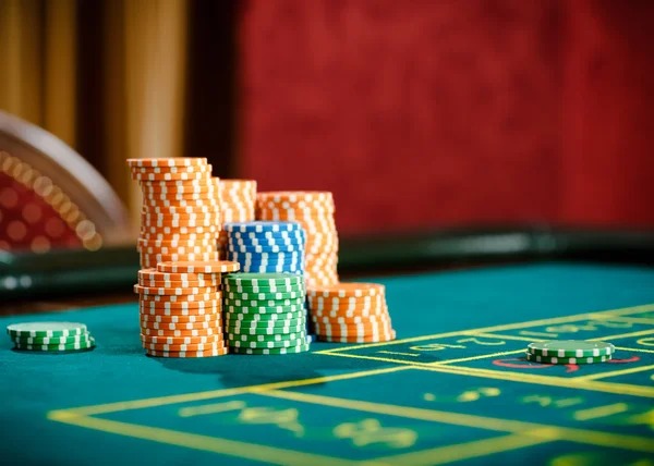 kitab4d mobile app interface showing football markets and live casino options